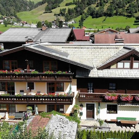 Апартаменты Gaestehaus Schernthaner Mit Freiem Eintritt In Das Solarbad Gastein Дорфгаштайн Экстерьер фото