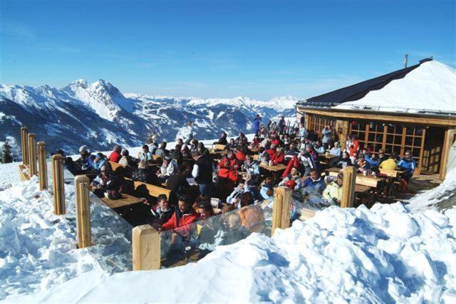 Апартаменты Gaestehaus Schernthaner Mit Freiem Eintritt In Das Solarbad Gastein Дорфгаштайн Экстерьер фото